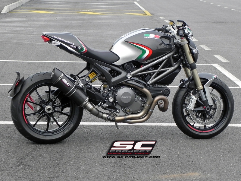 sc_project_silencieux_scarico_ducati_monster_1100_evo_auspuff_sc_project_oval_carbon.jpg