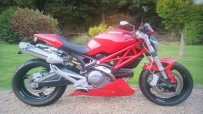 postadsuk.com-1-07538749395-ducati-monster-696-termignoni-low-miles-fsh-belly-pan-2008-lincolnshire.jpg